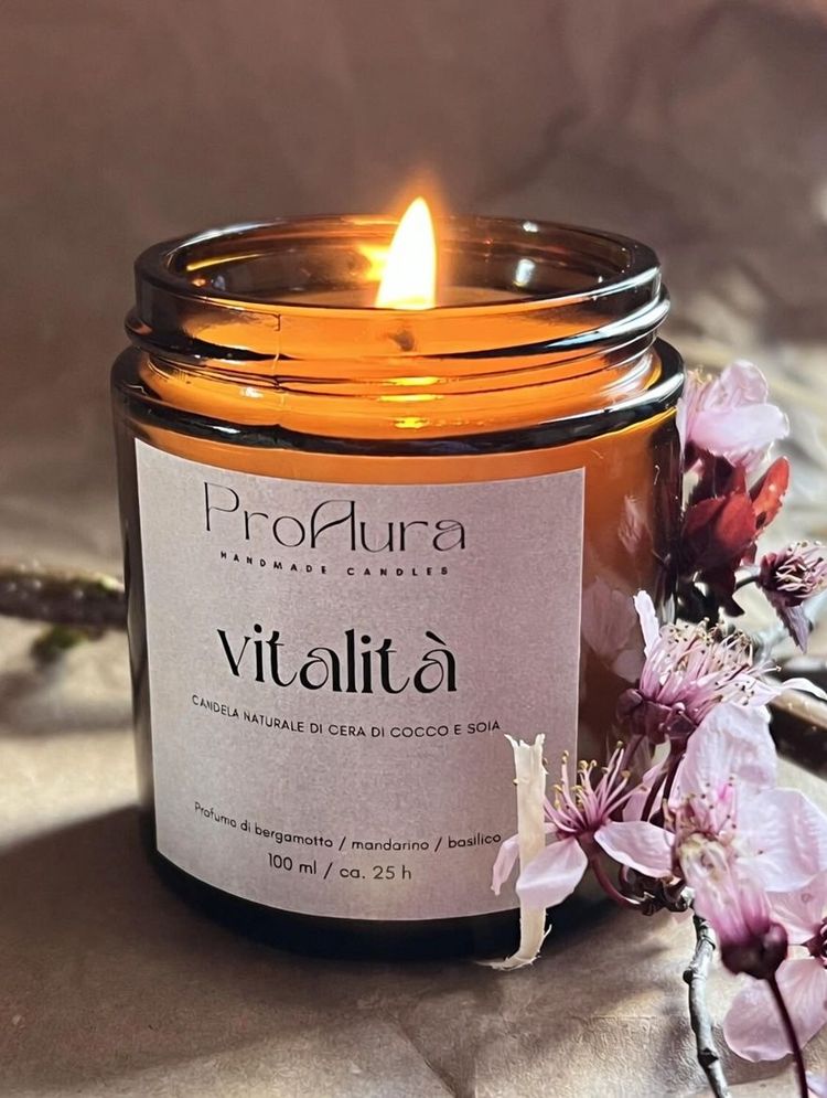 Candela profumata naturale in cera di cocco
